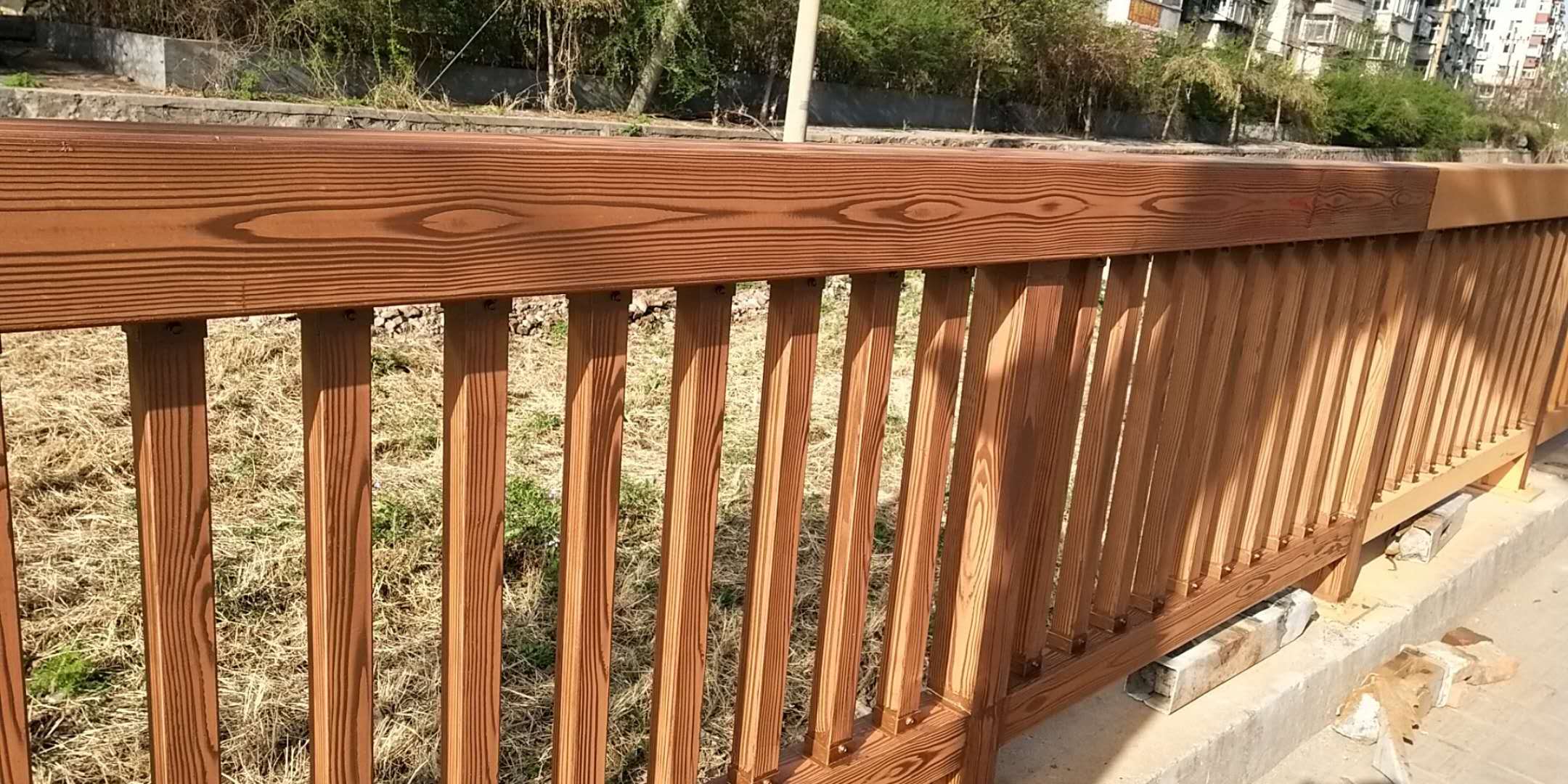 吉安河北承德双桥区护栏仿木纹漆施工项目